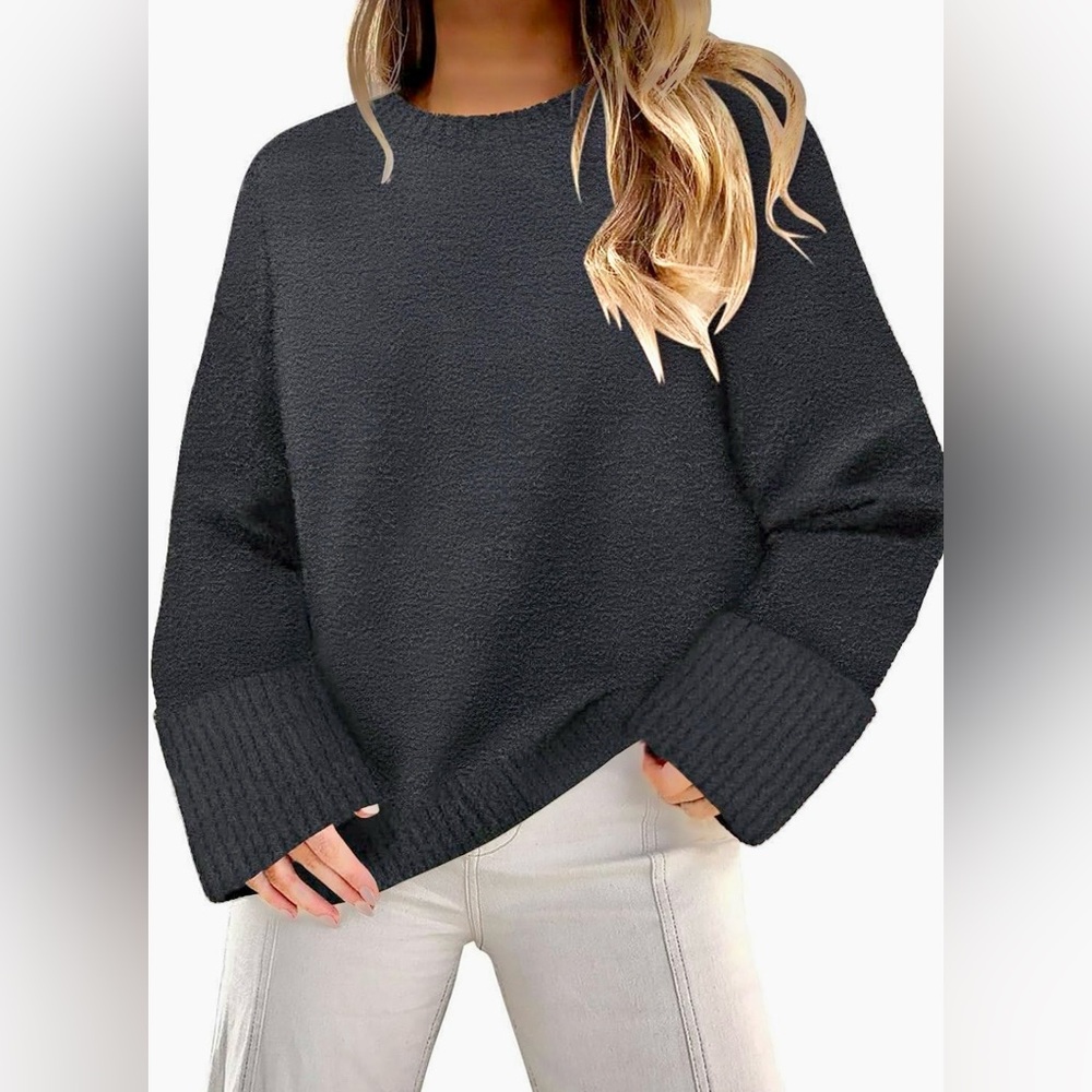 NWOT Plush Chunky Sweater ~ Black